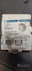 Contattore TeSys LC1D - 3 poli - AC3 440V 9 A - 24