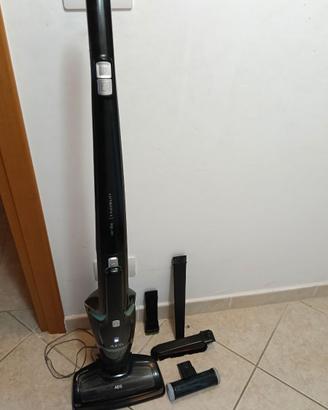 Aspirapolvere AEG 2 in 1 completo funzionante