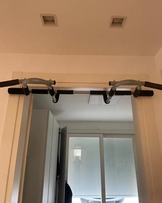 Barra trazioni dorsali bicipiti per porta