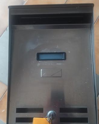 cassetta posta in acciaio 