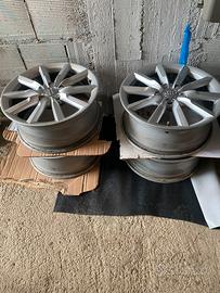 CERCHI  AUDI Q3 da 17 pollici