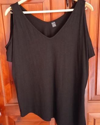 maglia con spalle scoperte 