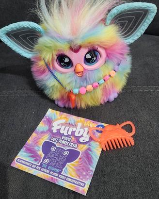 Peluche Furby Tie Dye arcobaleno parla canta balla