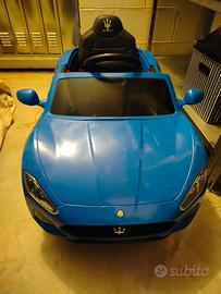 Auto elettrica per bambini 