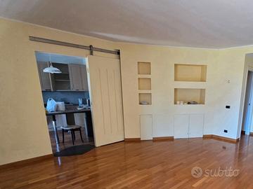 Porta scorrevole e porte battente