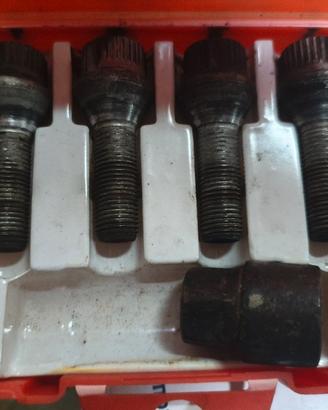 kit bulloni antifurto ruote d'epoca Alfa Romeo