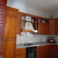 cucina classica ciliegio misura 6.30 altezza 1.15