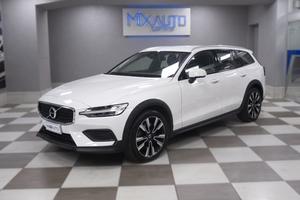 Volvo V60 Cross Country 2.0 D4 Polestar Pro 200CV