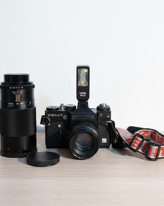 Set Macchina fotografica analogia Zenit +obiettivi