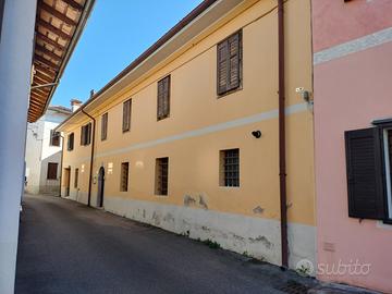 Appartamento bicamere da ristrutturare