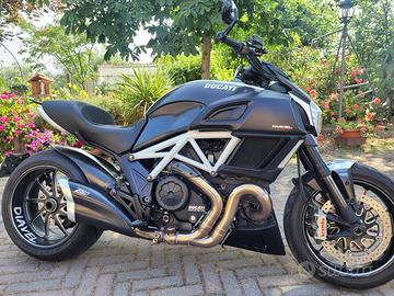 Ducati Diavel 1200 Carbon White 2014