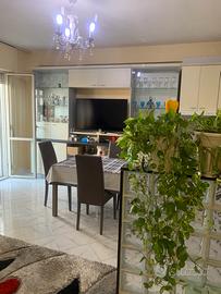 Appartamento con box e terrazzo