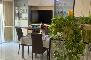 Appartamento con box e terrazzo