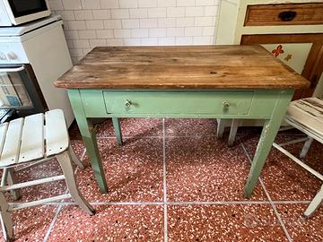Tavolo cucina rustico