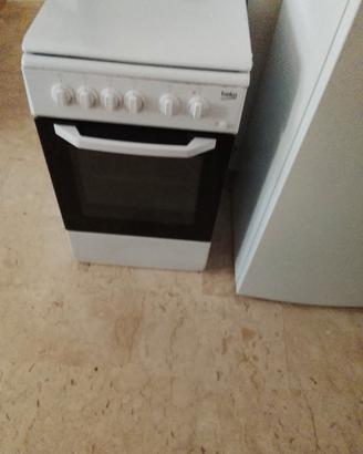 Cucina a gas forno perfetta pronto per utilizzo C