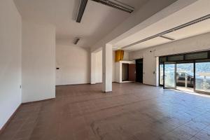 Locale commerciale pressi Piazza Italia