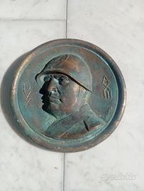Placca in bronzo di Benito Mussolini