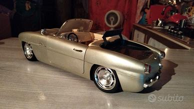 Modellino Auto d'epoca Cadillac MGA Bratz