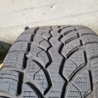 4 Gomme invernali 205/55 R16 su cerchi lega