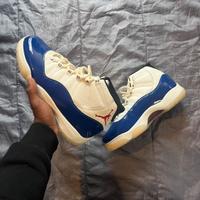 Jordan 11 Royal