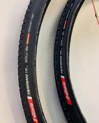 Coppia copertoni Vittoria terreno T70 37 c