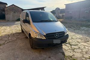 Mercedes Benz Vito 2010