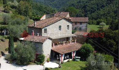 Casa Indipendente Bagni di Lucca [UM150RHVRG]