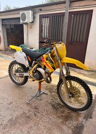 Suzuki rm 125