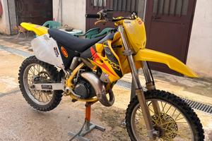 Suzuki rm 125
