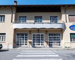 GRADISCA D'ISONZO: INTERO STABILE POSIZION