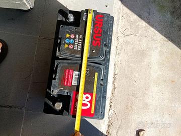 Batteria nuova usata solo 3 mesi.