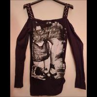 T-shirt Guess by Marciano con spalle scoperte