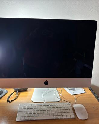 Apple iMac 21.5” Late 2015 + Mouse e Tastiera