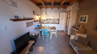 2 LOCALI A VALEGGIO SUL MINCIO