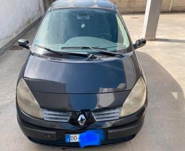 Renault Megane Scenic anno 2006 Diesel 1.9