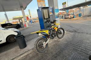 Suzuki rmz 250
