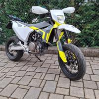 Husqvarna 701 Supermoto
