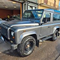Land Rover Defender 90 2.4 TD4 Station Wagon S