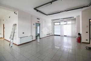 UFFICIO A TREZZANO ROSA