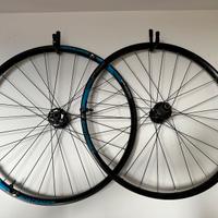 RIBASSO Bontrager Duster Elite Tlr 27.5