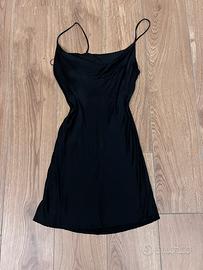 Vestito corto nero
