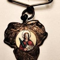 Tre antiche medagliette religios in micro smalto.