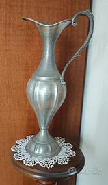 Vaso/brocca vintage in peltro martellato