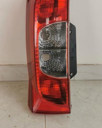 Fanale posteriore SX Citroen Nemo