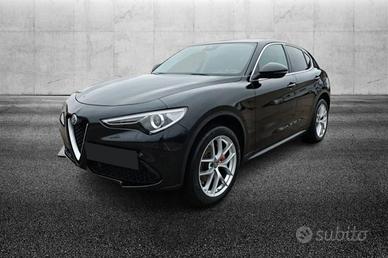 ALFA ROMEO Stelvio 2.0 Turbo 200 CV AT8 Q4 Super