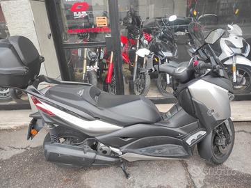 Yamaha X-Max 300
