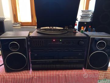 Stereo Alpha-tek con casse