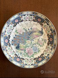 Piatto antico decorato