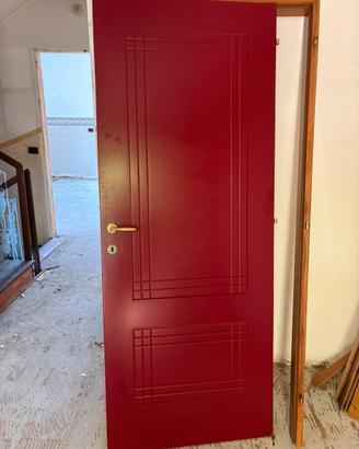 8 porte in legno laccato