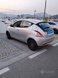 Lancia Ypsilon gpl benzina